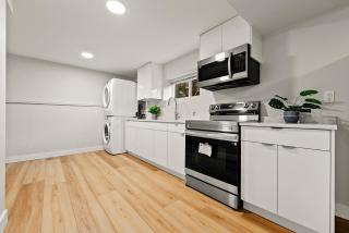 Vancouver Lake City Way Guesthouse 10 min to SkyTrain - Burnaby - 5