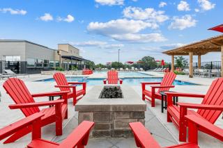 Luxury Pool Home, Mins To Hospitals, Gym - Marble Falls - 0