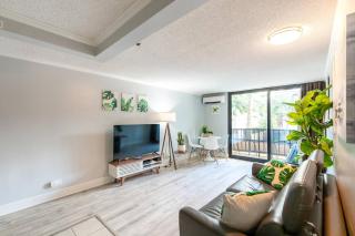 Stunning 1BR with lanai -2 blocks to Waikiki Beach - Honolulu - 5