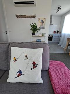 Cosy Ski Vibe with Drying Room - Queenstown - 0