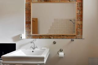 Spacious 82 m2 2 bedroom Flat and Roof Terrace in the Heart of Riga - Rīga - 3
