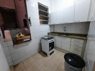 4 pessoas no coração de Copacabana - Rio de Janeiro - 1