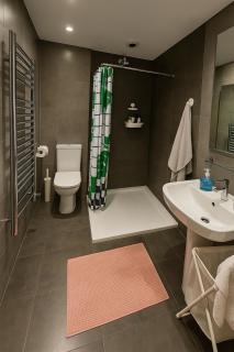 AMAZING OPEN PLAN LIVING - Manchester - 9