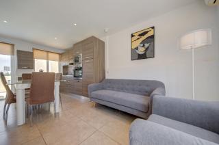 5 bedroom house with jacuzzi in St Julian's - St Julian's - 0