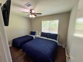 Cozy Stay in Bryan, TX - Bryan - 2