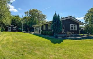 2 Bedroom Cozy Home In Farsø - Farsø - 1
