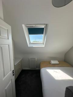 Apartment 3 Newcastle above Paddy Power - Galway - 7