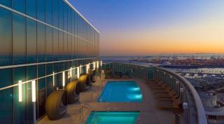 Luxury 1BR Oceanic Getaway - Long Beach - 3
