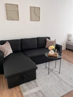 Gemütliche City Wohnung in Top Lage frisch saniert & zentral! - Hameln - 1