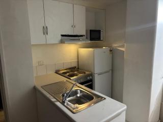 408 Lonsdale St - 1