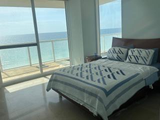 2BR Sunny Isles Oceanfront Condo - 2