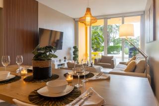 Modern Ground Level Condo, 2 bedrooms, Direct pool access - Palm-Eagle Beach - 7