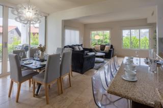 4 Bedrooms modern Condo at walking distance from Eagle beach - Palm-Eagle Beach - 8