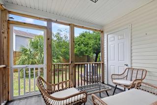 Blue Belle - Across from Pool near Credit One - Charleston - 5