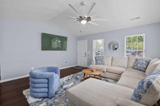 Blue Belle - Across from Pool near Credit One - Charleston - 3
