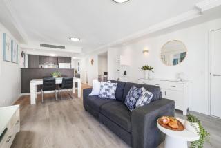 Dwell 40, Oceanfront Apartment - Bargara - 3