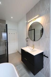 Luxury House for Families and Contractors, NamisSuites Serviced Apartment - Farnborough - 3