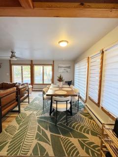 Hot Tub + Prime Location Chalet - Pocono Summit - 4