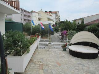 2 bedroom apartment with balcony - Omiš - 1