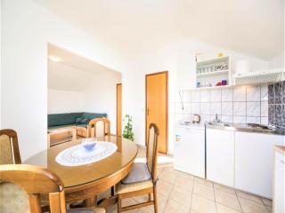 Trogir Comfortable Apartment with Terrace - Two Bedroom Apartment with Terrace - Trogir - 7