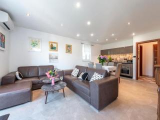 Apartments Meri & Karla - Two Bedroom Apartment with Balcony and Bridge View - Dubrovnik - 9