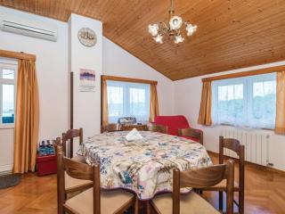 Scenic Seafront Brsec Apartment - Three Bedroom Apartment with Terrace - Brseč - 9