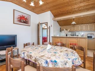 Scenic Seafront Brsec Apartment - Three Bedroom Apartment with Terrace - Brseč - 8