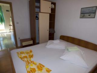 Beachfront Apartments Pla a - Two Bedroom Apartment A2 - Ivan Dolac - 8