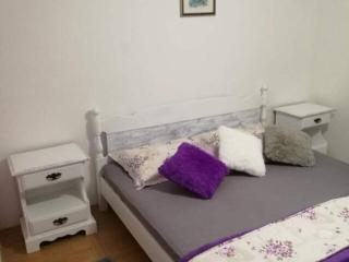 Four Bedroom Holiday Home - 8