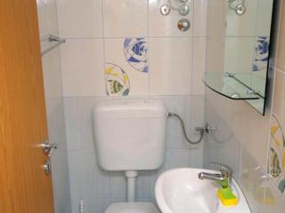 Four Bedroom Holiday Home - Gdinj - 4