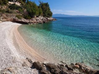 Four Bedroom Holiday Home - Gdinj - 1