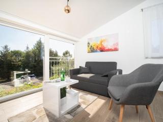 Stylish Two Bedroom Apartment in Labin - Two Bedroom Apartment with Terrace - Labin - 9