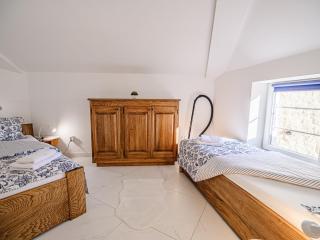 Sleek and Stylish Umag Apartments with Sea View - Two Bedroom Apartment with Terrace - Umago - 1