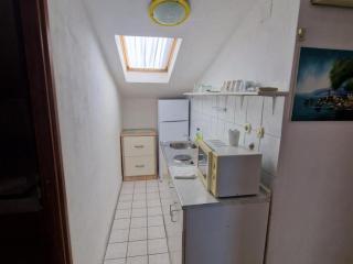 Two Bedroom Apartment with Terrace and Sea View 5 - Gradac - 8