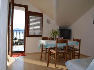 Two Bedroom Apartment with Terrace and Sea View 5 - Gradac - 0