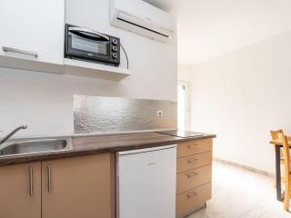 Guest Gouse Stipanovi Dvori - Three Bedroom Apartment with Terrace 8 - Benkovac - 7