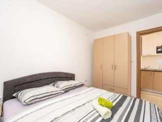 Guest Gouse Stipanovi Dvori - Three Bedroom Apartment with Terrace 8 - Benkovac - 6
