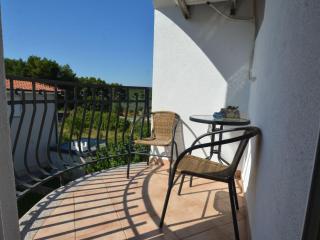 Charming Retreat Near Rovinj with Private Balcony - One Bedroom Apartment - Rovinj - 1