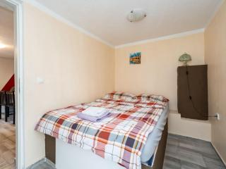 Apartments Robi & Kristina - One Bedroom Apartment with Sea View A1 - Benkovac - 1