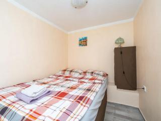 Apartments Robi & Kristina - One Bedroom Apartment with Sea View A1 - Benkovac - 2
