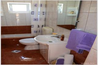 Apartments Juras - Studio Apartment with Balcony and Side Sea View Tea - Rogoznica (Rogosnizza) - 5