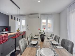 Peaceful Blooming Villa with Pool - Four Bedroom Villa with Pool - Rovinj - 6