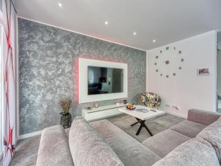 Peaceful Blooming Villa with Pool - Four Bedroom Villa with Pool - Rovinj - 8