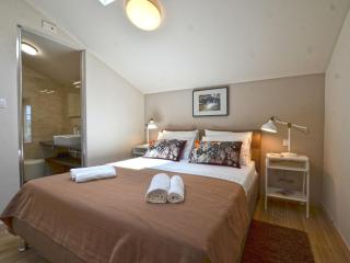 Tranquil Getaway with Shared Pool in Bale - One Bedroom Apartment - Bale - 5