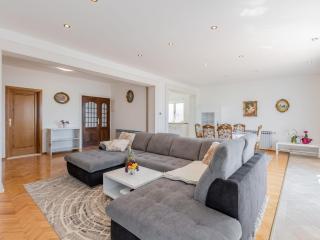 Apartment Merita - Two Bedroom Apartment with Balcony - 4