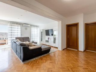 Apartment Merita - Two Bedroom Apartment with Balcony - Kaštela - 8