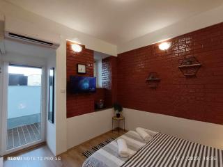 Cozy Lovran Apartment with Private Pool and Sea View - One Bedroom Apartment - Lovran - 3