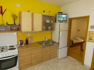 Beachfront Apartments Pla a - Two Bedroom Apartment A4 - Ivan Dolac - 9