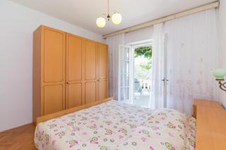 Apartment Vrandecic - Two Bedroom Apartment with Garden Terrace - Postira - 4