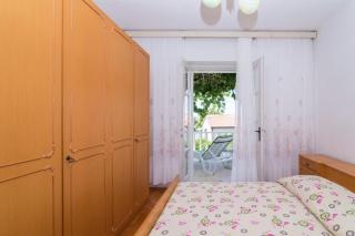Apartment Vrandecic - Two Bedroom Apartment with Garden Terrace - Postira - 5